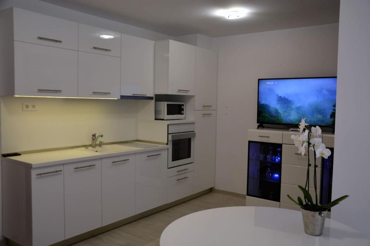 Unbeatable Location - New Lux Apartment Varna Beach By Flat Mаnager Exterior photo