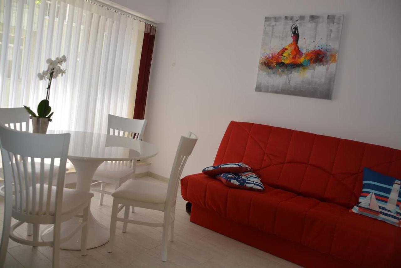Unbeatable Location - New Lux Apartment Varna Beach By Flat Mаnager Exterior photo